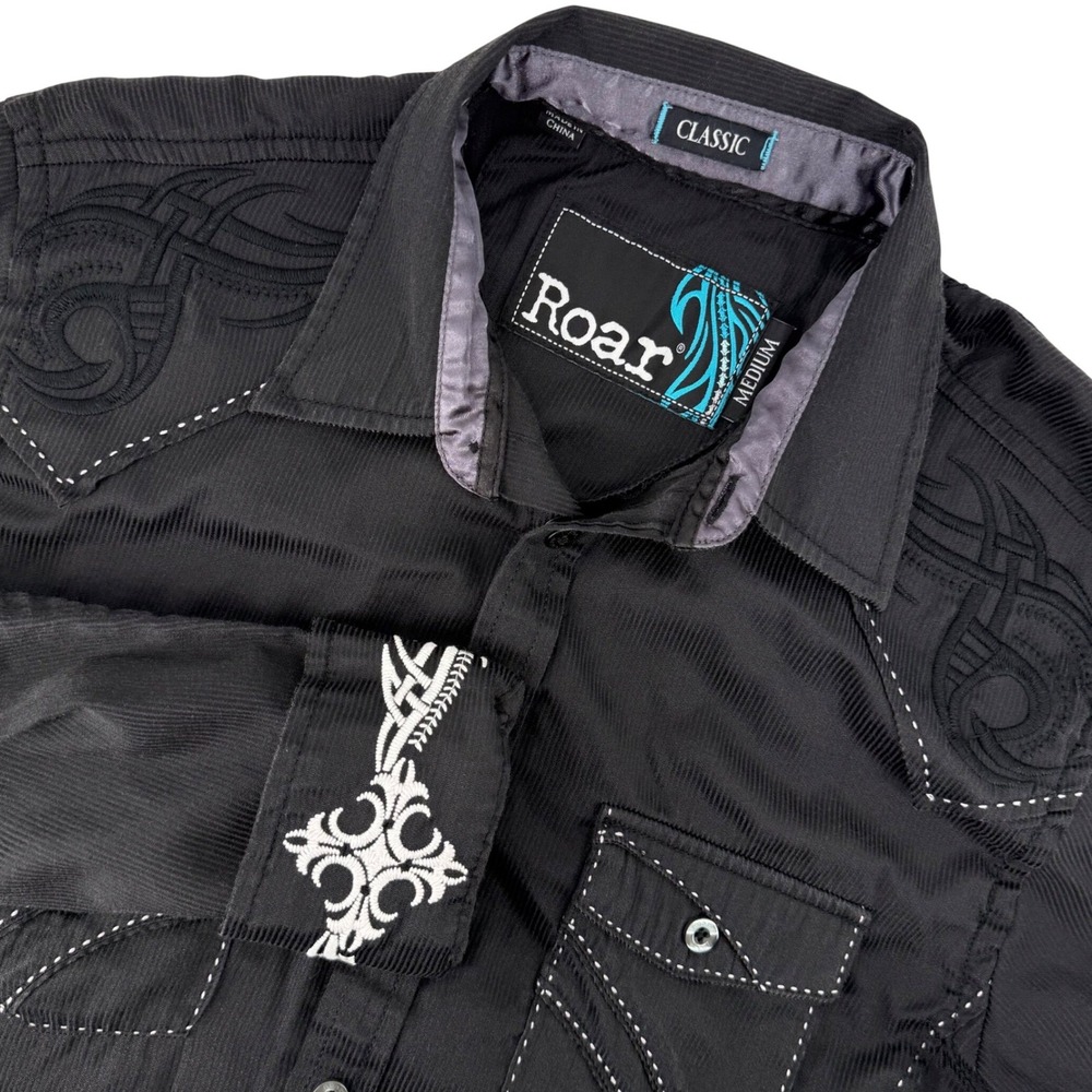 Roar Classic Reality Mens Black Tribal Embroidered Western Button Down Shirt M
